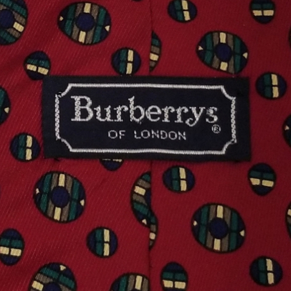 Burberrys of London Vintage Red Print Hand Sewn 100% Silk Tie - Picture 1 of 10